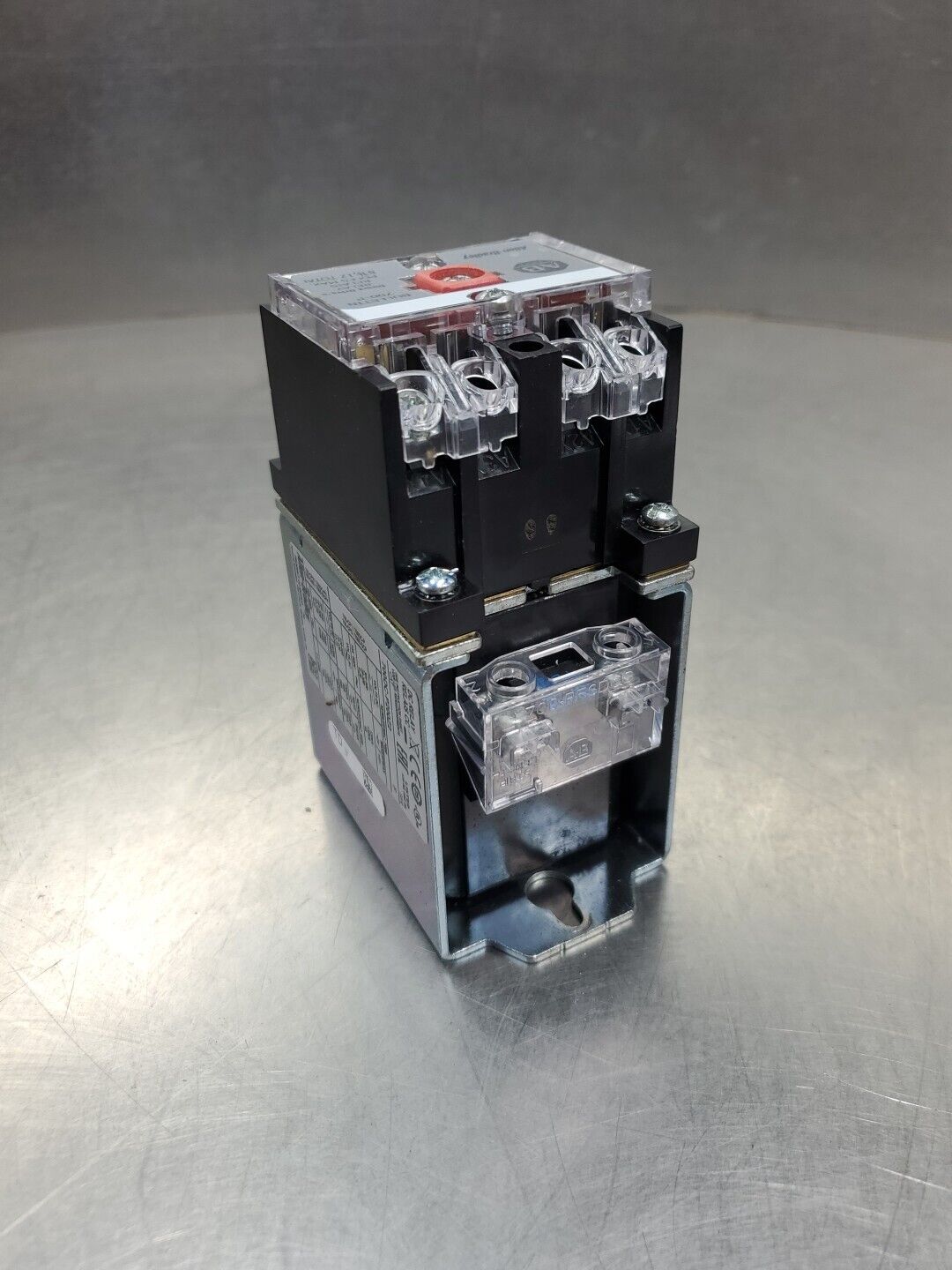 Allen Bradley 700DC-P200Z2 Ser F Bulletin DC Relay.                        4D-11