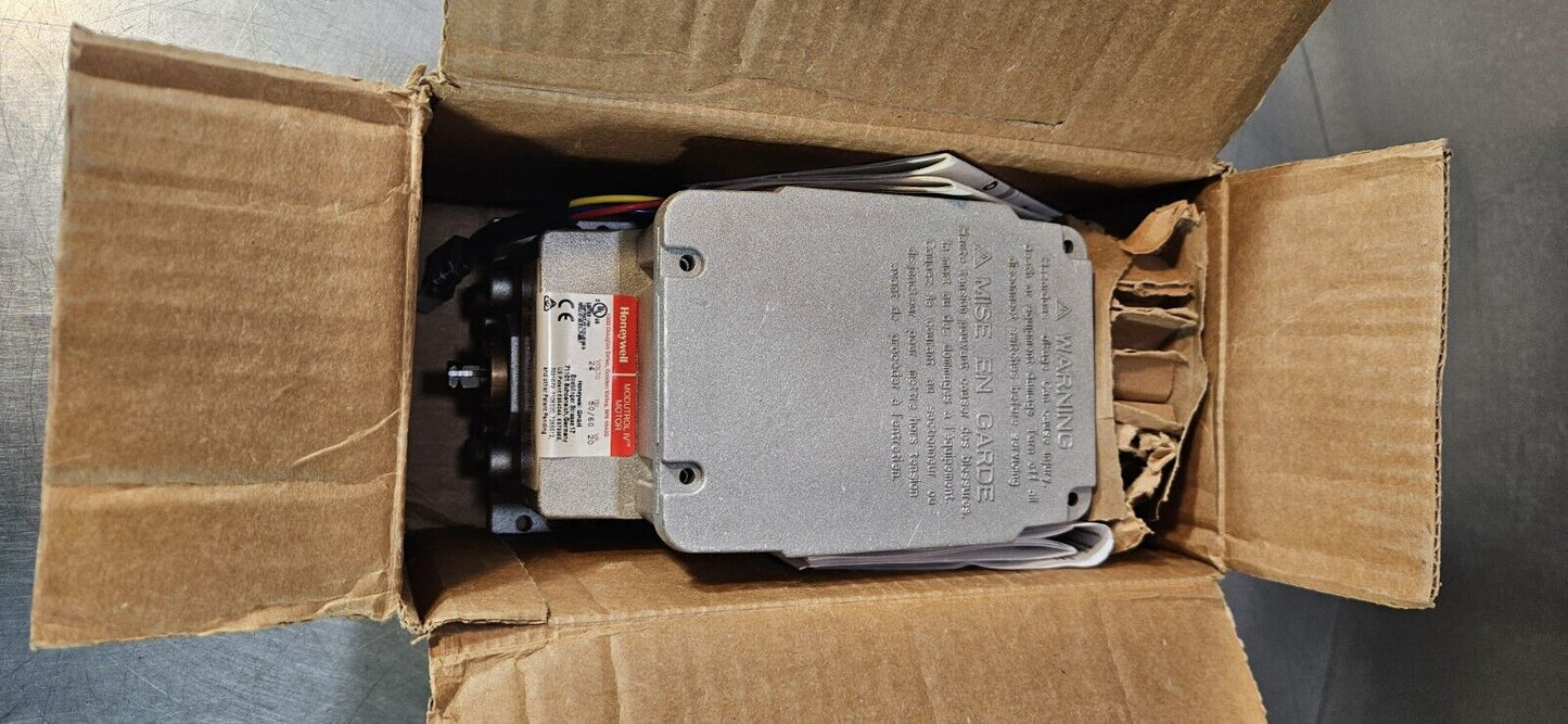 Honeywell M9185E4005 Modutrol IV Motor 24 v 50/60Hz                       loc1C6