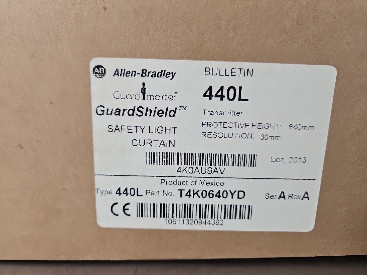 Allen Bradley T4K0640YD Ser A Rev A GuardShield  Safety Light Curtain     loc6E8