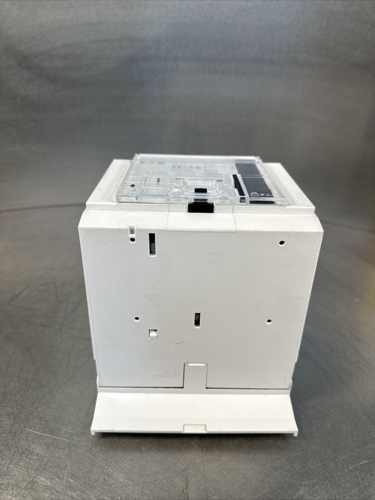 Eaton NZM3-XR (208-240VAC 350VA).    (BIN-2.2.1)