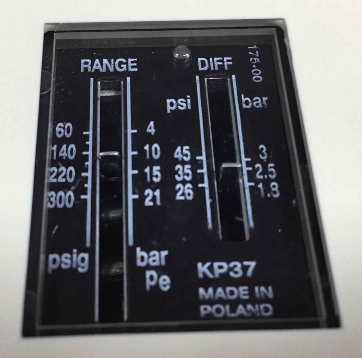 Danfoss Pressure Control  KP37  58-250 PSIG       5C-18