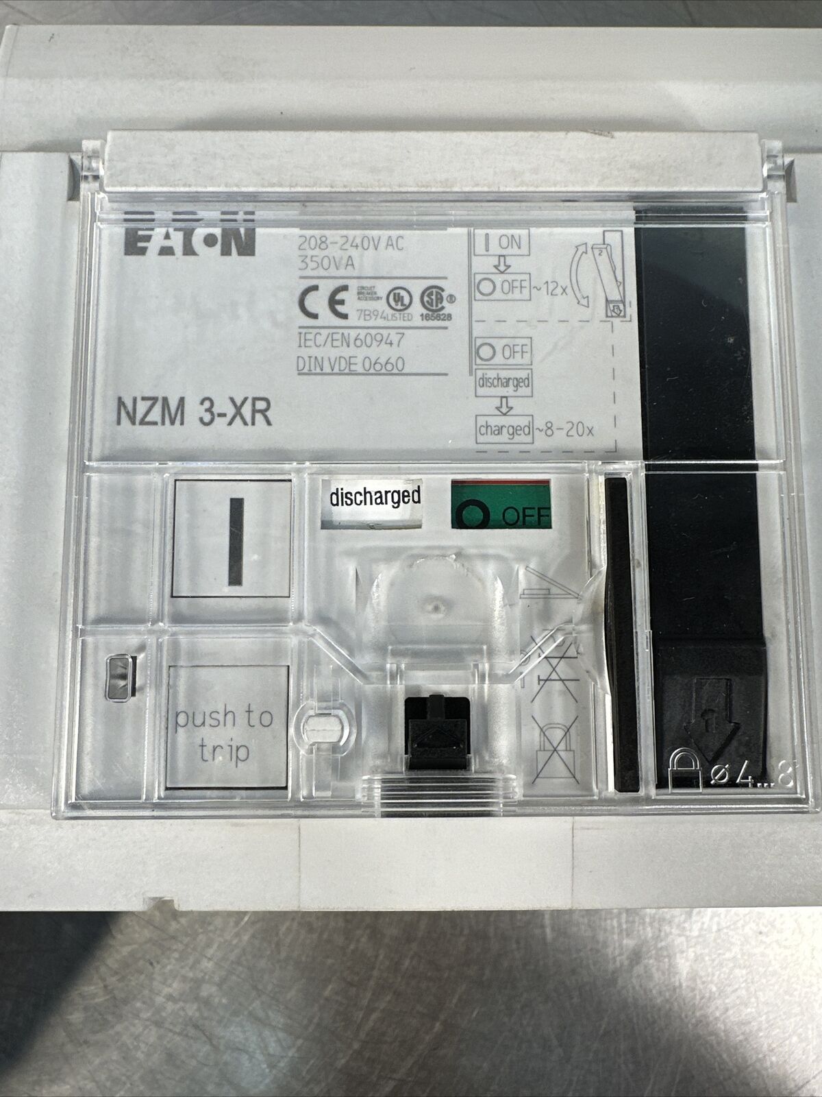 Eaton NZM3-XR (208-240VAC 350VA).    (BIN-2.2.1)