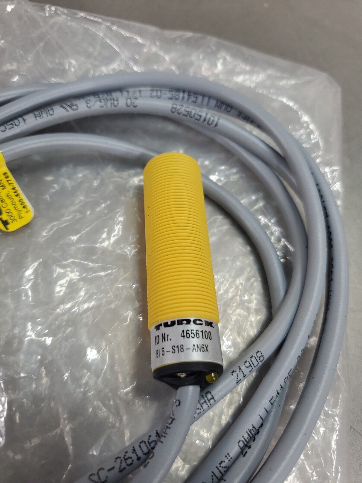 Banner BI 5-S18-AN6X Ultrasonic Sensor.                                  5E-36/5