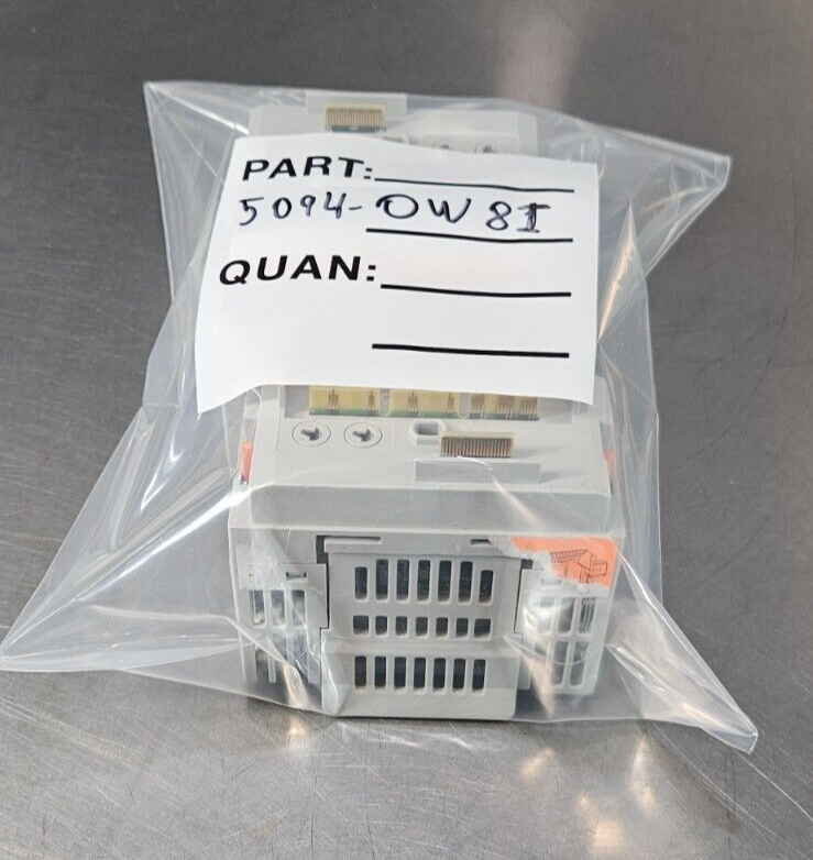 Allen Bradley 5094-OW8I Ser A Analog 8 Output Isolated Hart              loc4D12