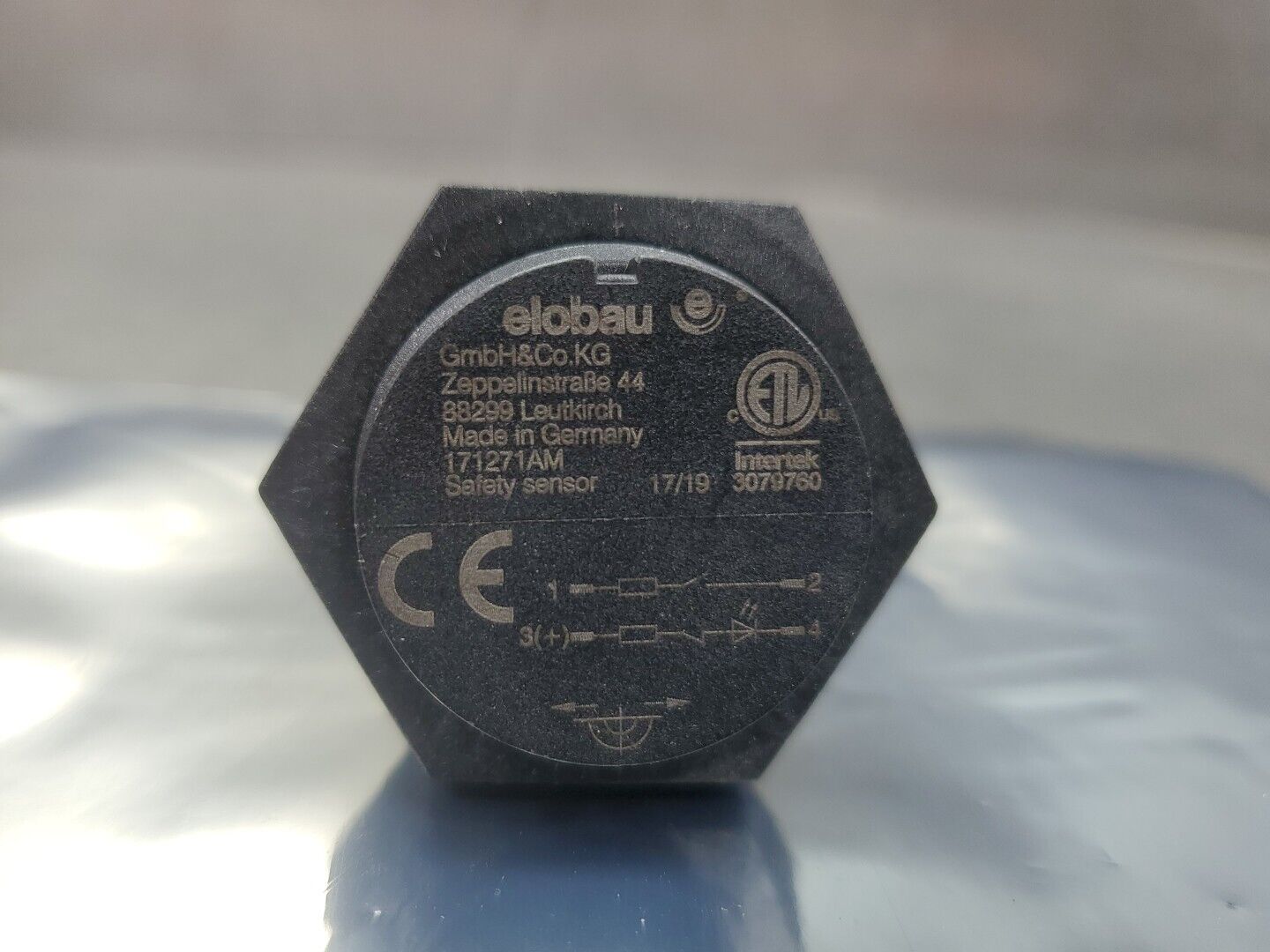 ELOBAU 171271AM Safety Sensor.                                           5E-34/1