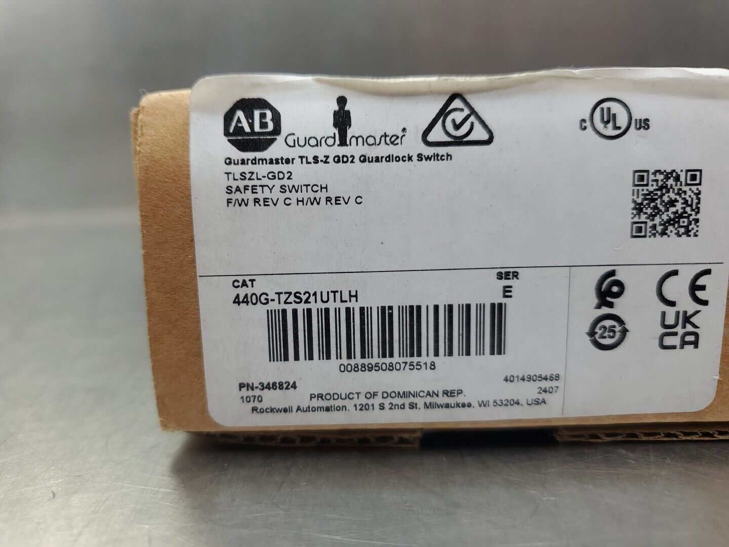 Allen Bradley 440G-TZS21UTLH Ser E GuardMaster Safety Switch.               5E-8