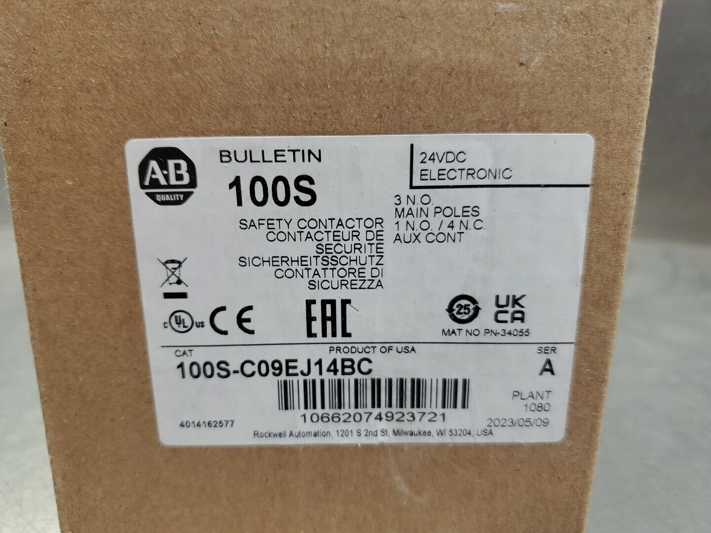 Allen Bradley 100S-C09EJ14BC Ser A Safety Contactor.                       4A-32