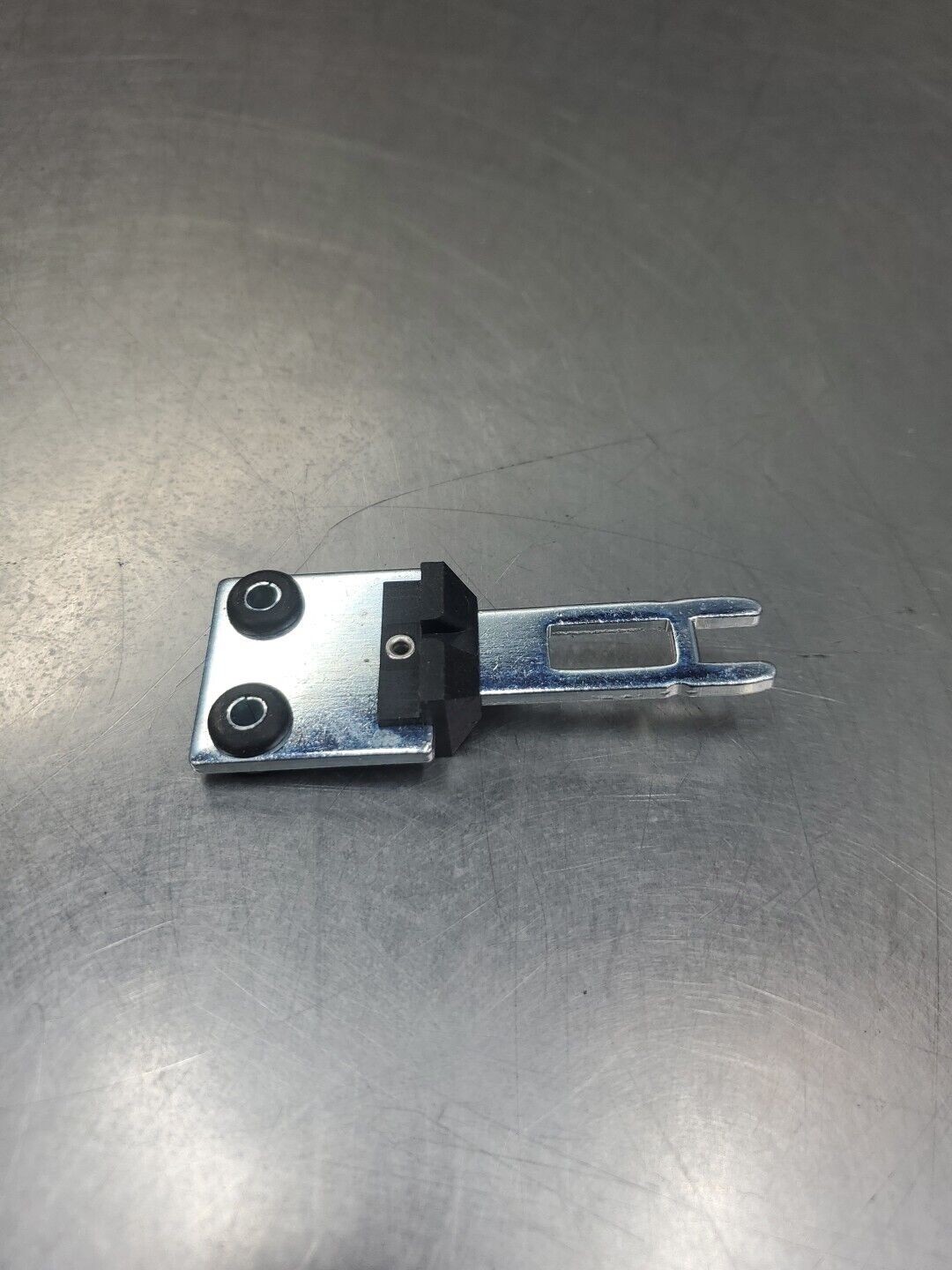 Schmersal 131013775 Standard Straight Actuator Key.                        5E-38