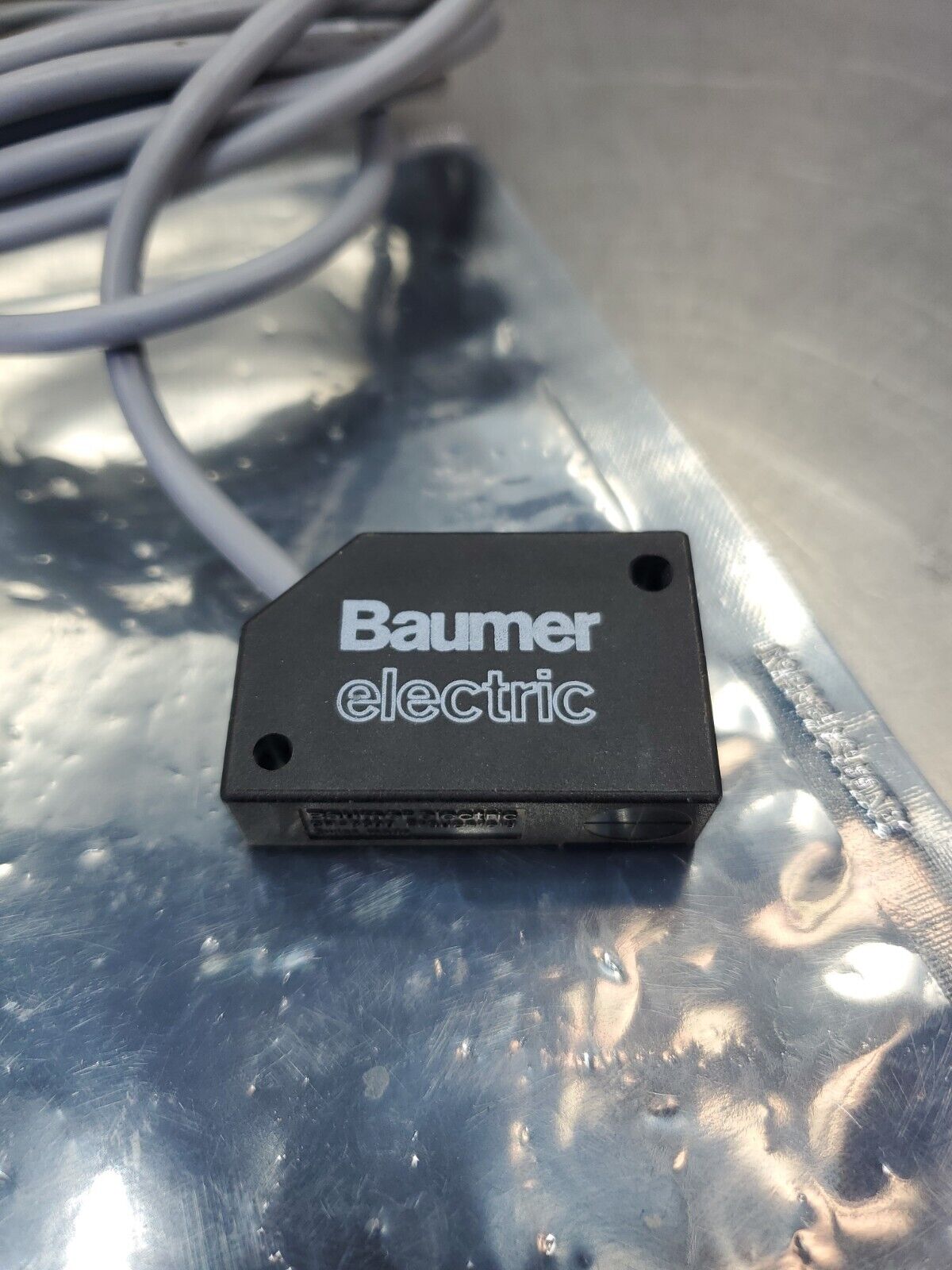 Baumer CH-8500 Proximity Sensor.                                         5E-35/2