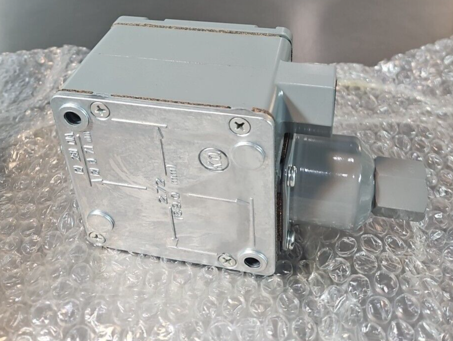 Allen Bradley 836T-T253J Ser A Pressure Control                           loc4D4