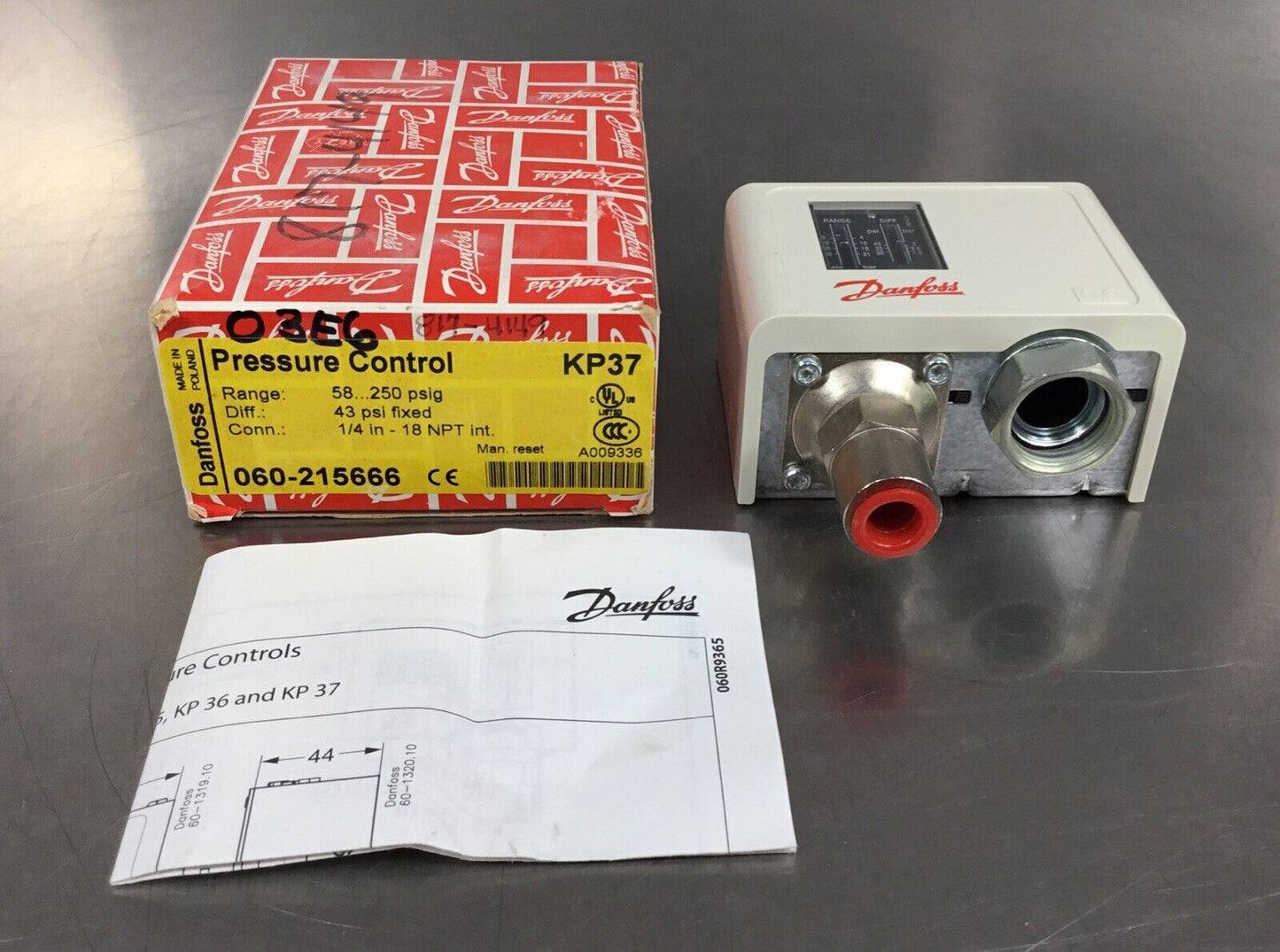 Danfoss Pressure Control  KP37  58-250 PSIG       5C-18