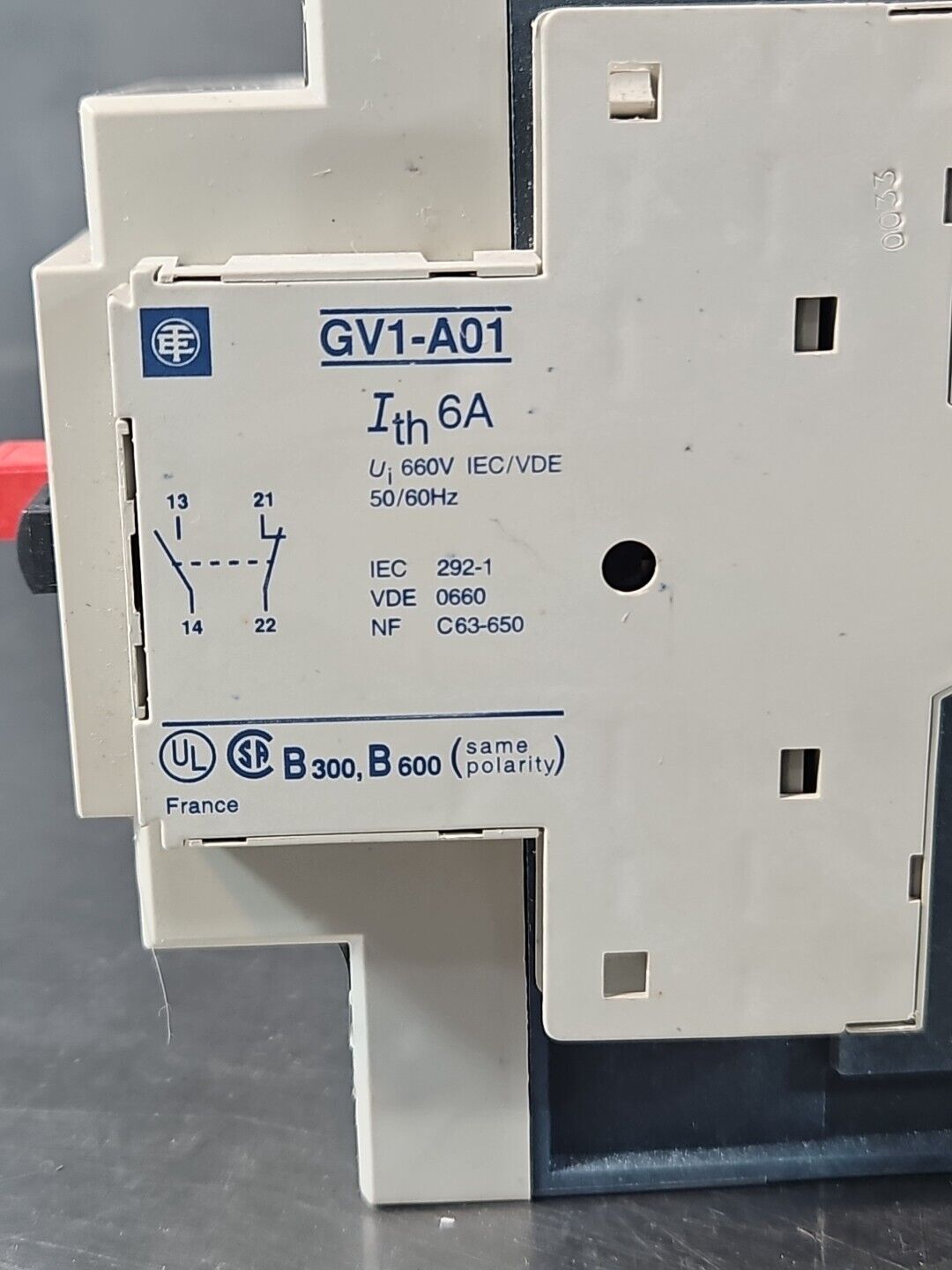 Telemecanique GV3-M80 / GV1-A01  Manual Motor Starter                    loc4D13