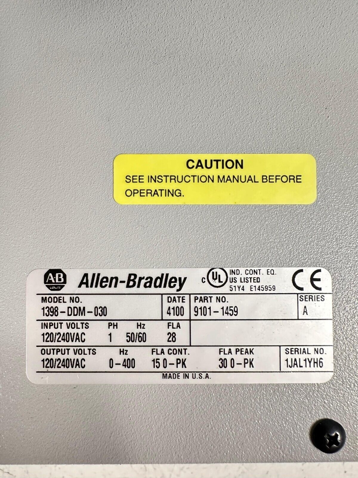 Allen Bradley 1398-DDM-030 Uni. Dig. Servo Dri. Ult Ser. 9101-1459 (1C-24)