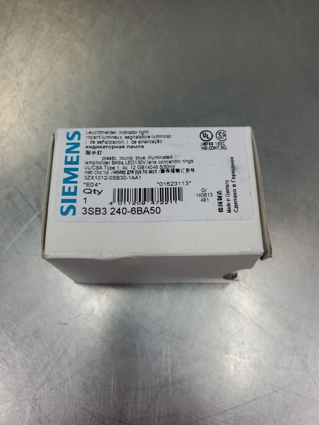 SIEMENS 3SB3 240-6BA50 BLUE LED PILOT LIGHT, 130V.                         4D-12