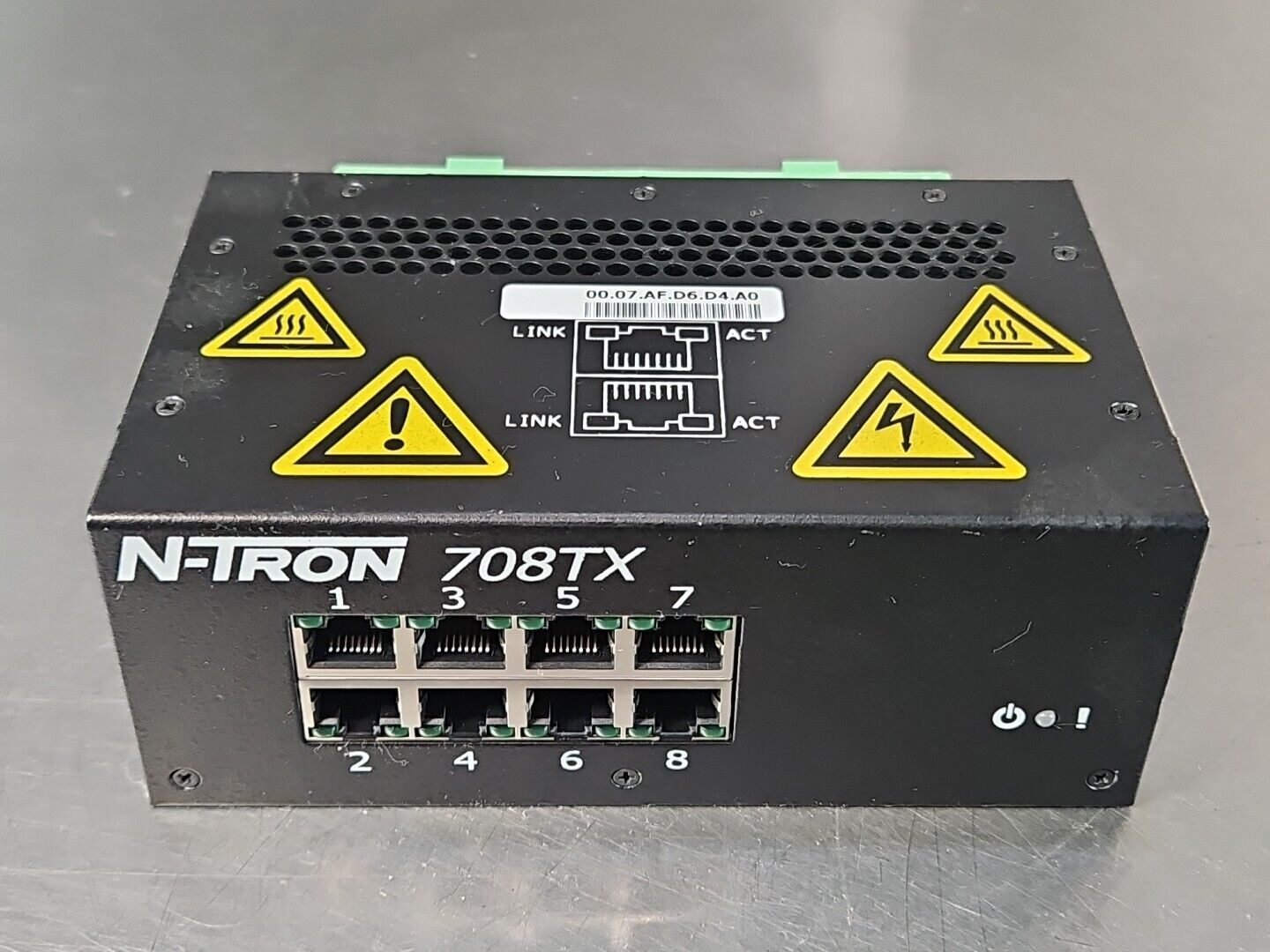 N-Tron Industrial 708TX 8 Port Ethernet Switch.                          loc3E33