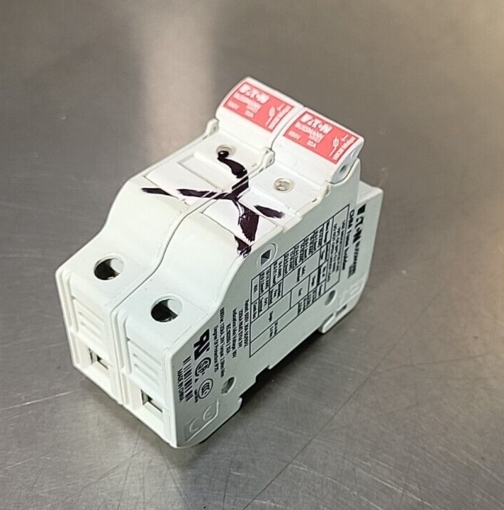 Eaton / Bussmann CHM2DIU 32A 600V Midget Fuse Holder 2 PoleIndicator( BIN 3.5.2)