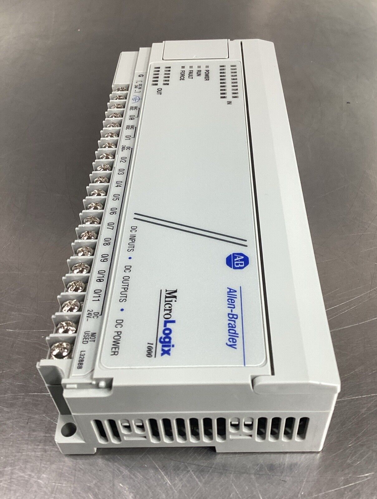 Allen Bradley  1761-L32BBB/E  MicroLogix 1000 Controller Unit         3C-35