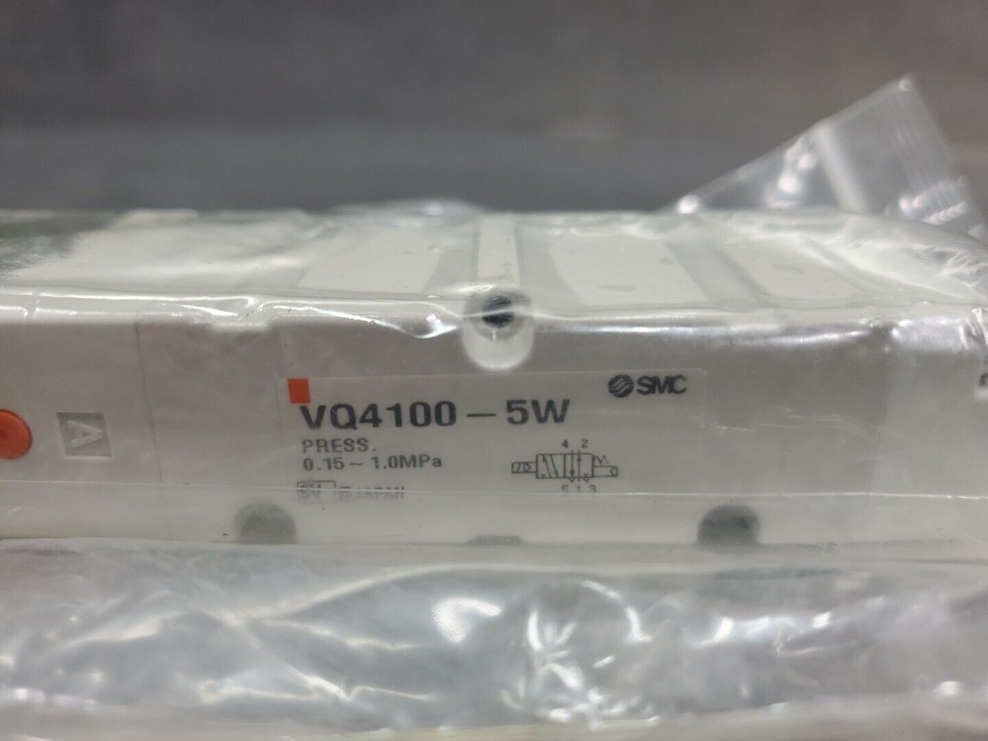 SMC VQ4201-5W Solenoid Valve, 0.15~1.0MPa Pressure.                        6A-10