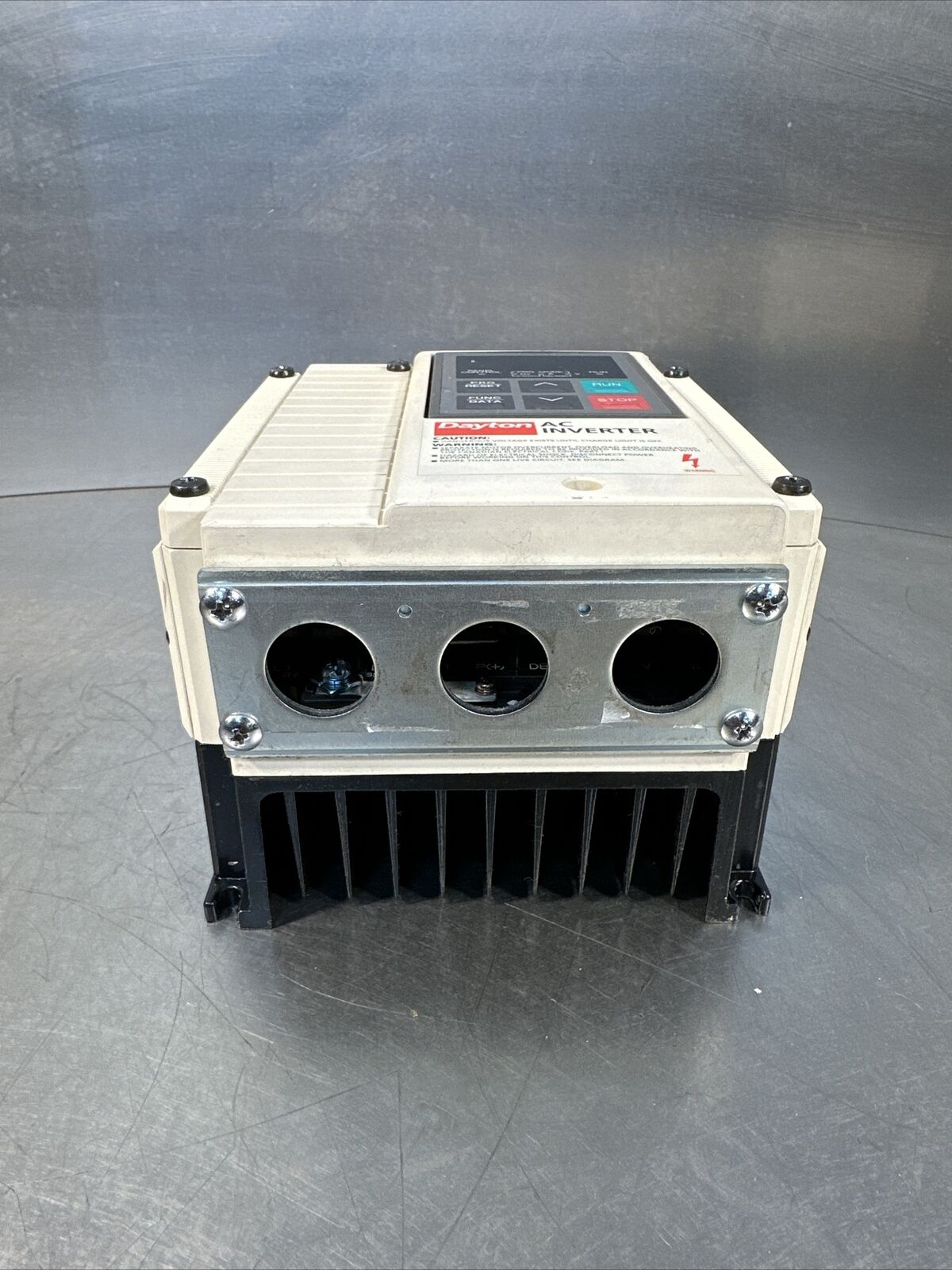 DAYTON 3HX76 AC Inverter.          (BIN-3.4.5)