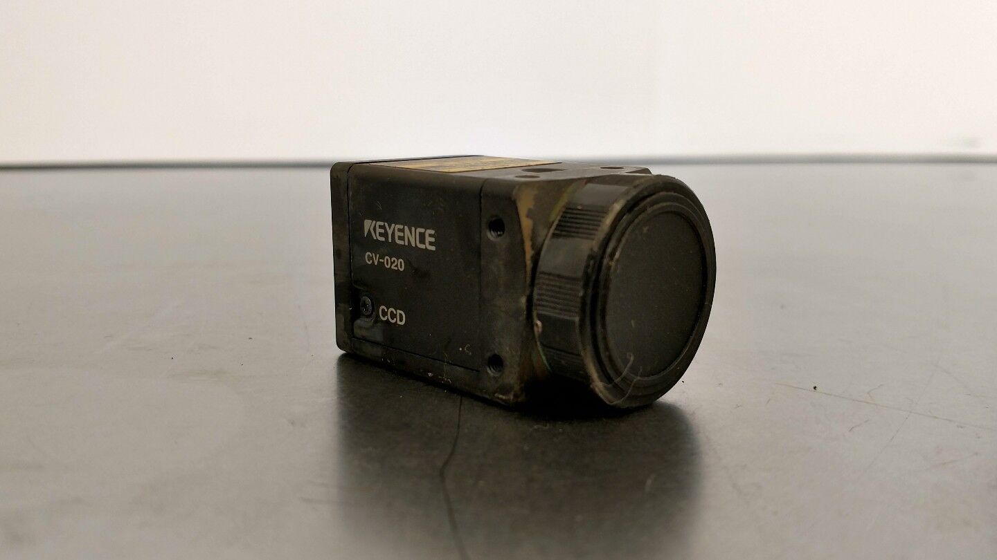 Keyence CV-020 Industrial Inspection CCD Camera.                          5E-5/2