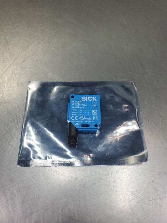 Sick WL12-3P2431 Reflection Photoelectric Sensor, (1041436)                5E-33