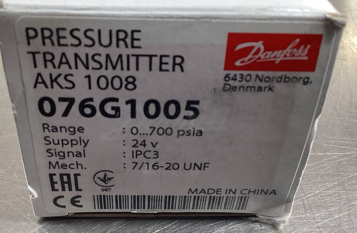 DANFOSS  AKS 1008  Pressure Transmitter 0-700 PSIA  076G1005  24V       5E-32