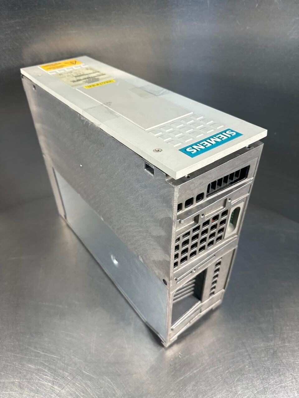 Siemens 6SE7024-1EB85-0AA0 / 6SE70241EB850AA0                 (1E-03)