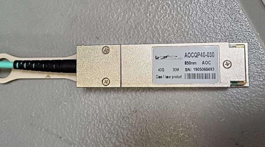 Active Optical Cable QSFP+ 40Gbps, 30 meters, MSA Compat.  AOCQP40-030 (BIN461)