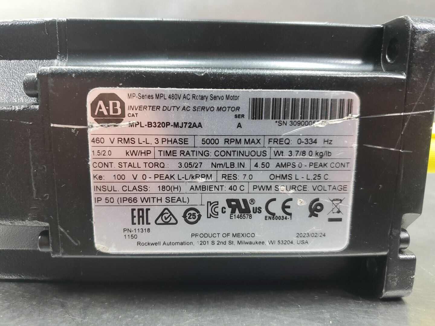 Allen-Bradley MPL-B320P-MJ72AA MPL AC Rotary Servo Motor, 5000RPM.            1C