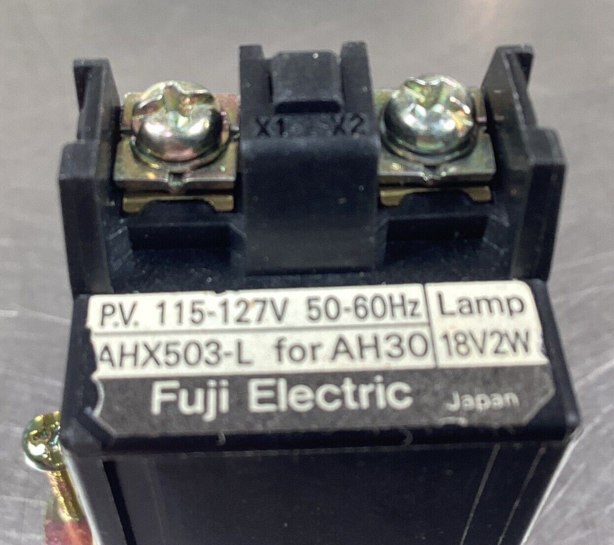 FUJI ELECTRIC  AH30-ZNYL3  Command Switch Yellow        4B-35