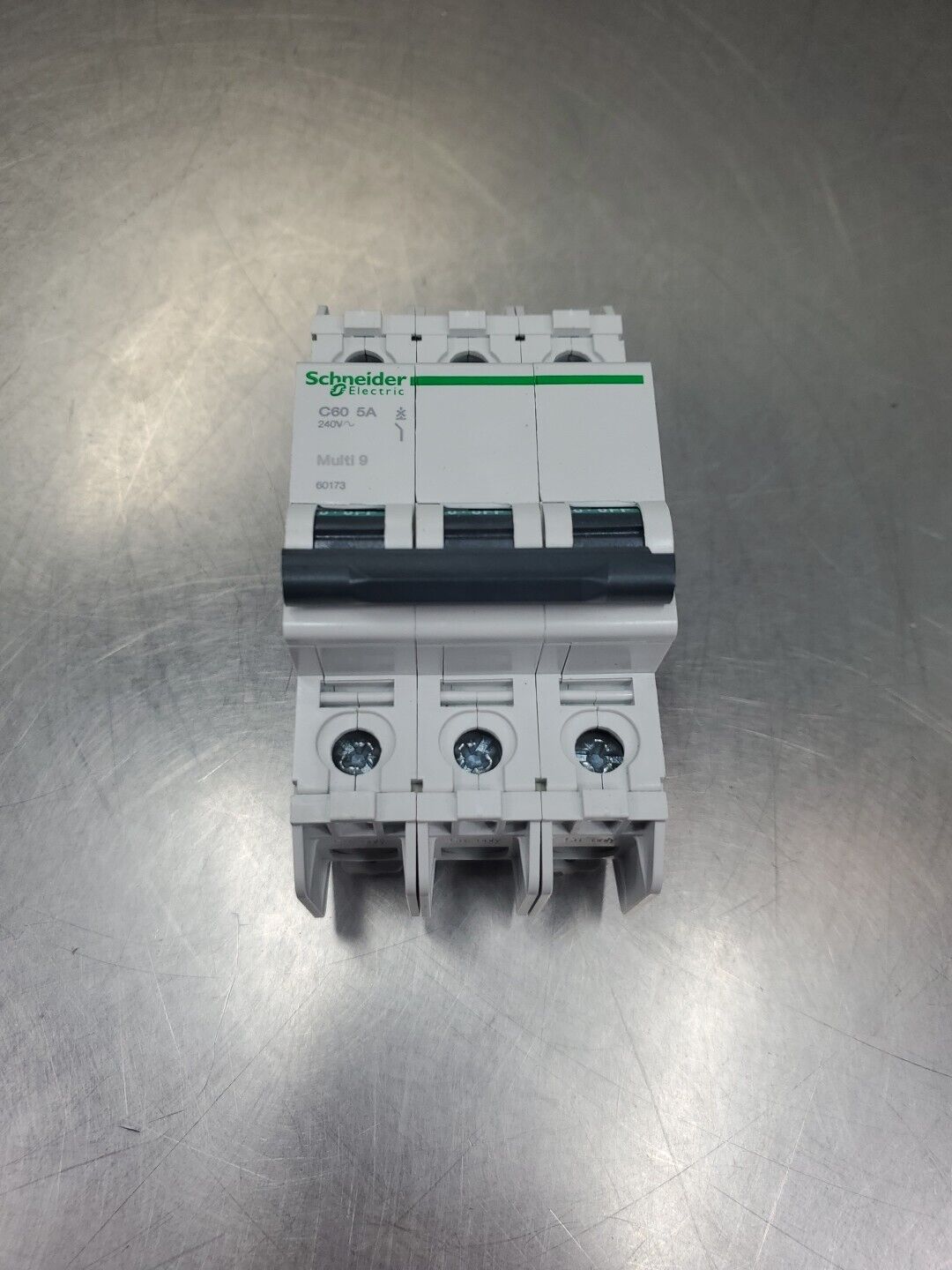 Schneider Electric 60173 Multi 9 (C60 5A) Circuit Breaker, 3 Pole.       4A-33/2