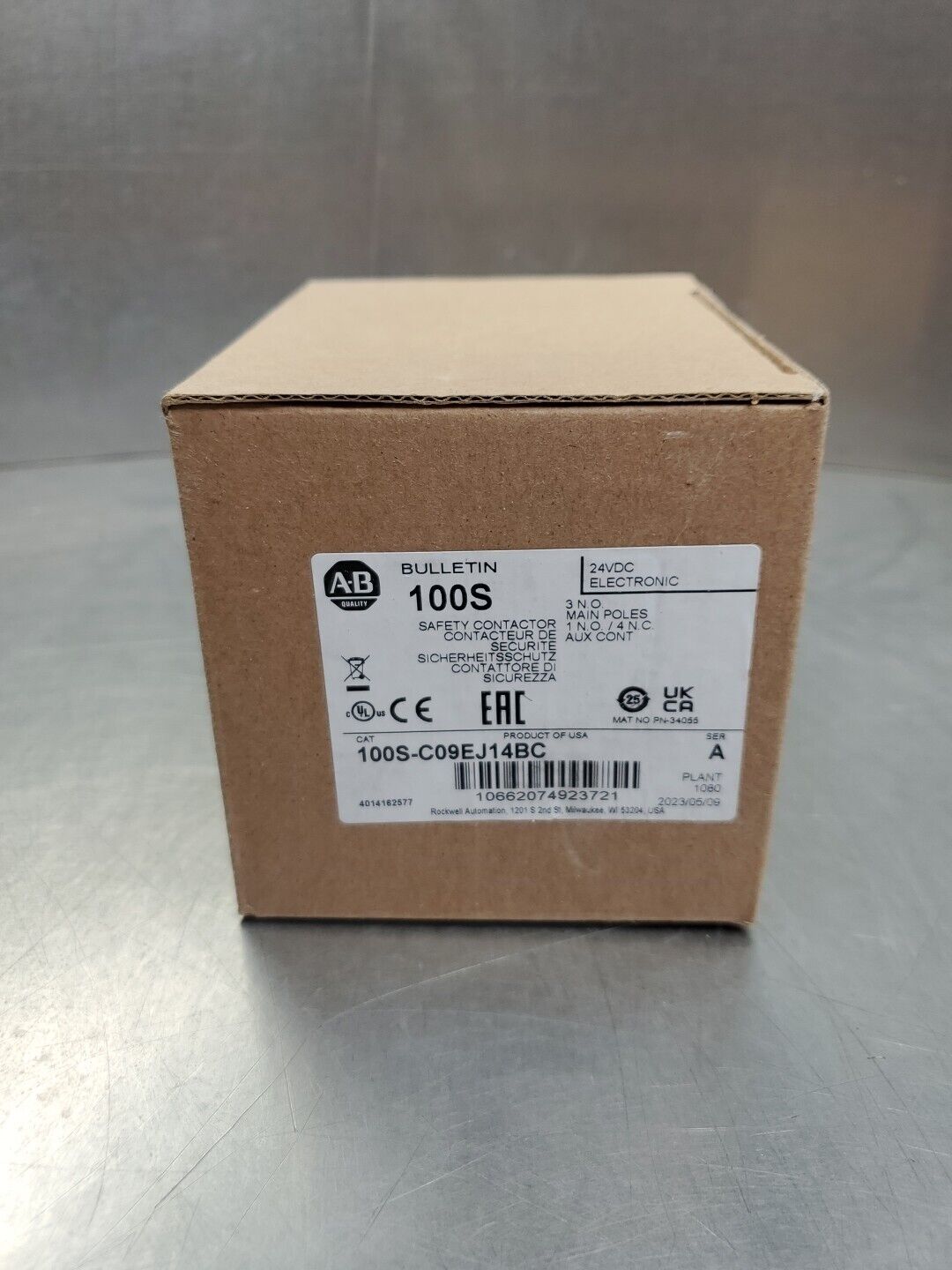 Allen Bradley 100S-C09EJ14BC Ser A Safety Contactor.                       4A-32