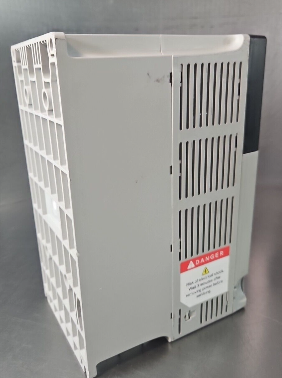 Allen Bradley 22C-D012N103 Ser A 5.5kW/7.5Hp AC Drive                   (BIN141)