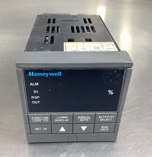 HONEYWELL CONTROLLER  DC330B-C0-000-20-000000-00-0   90-250VAC             5B-33