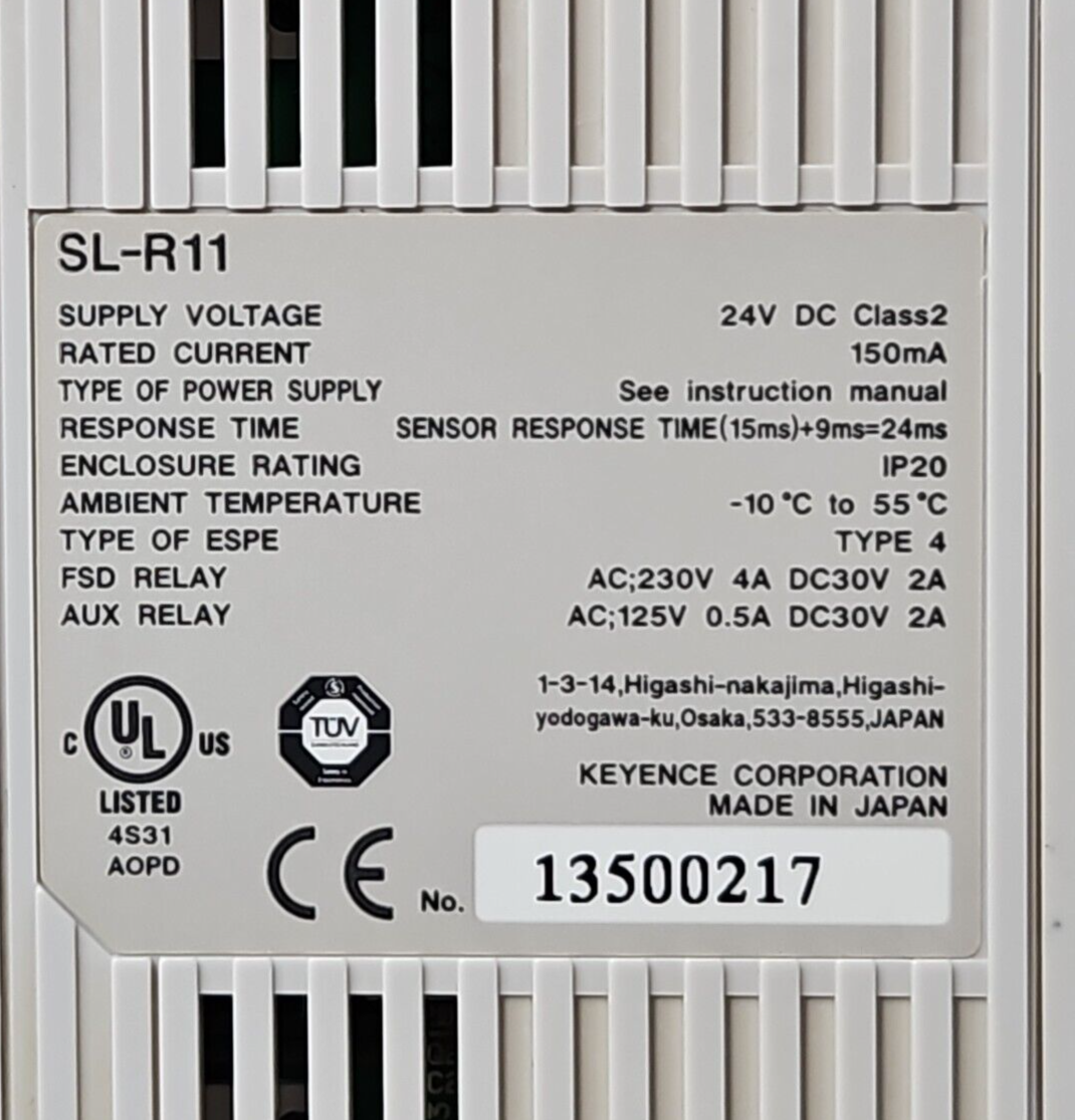 Keyence SL-R11 Safety Control Unit 24 VDC 150mA     (BIN4.4.4)