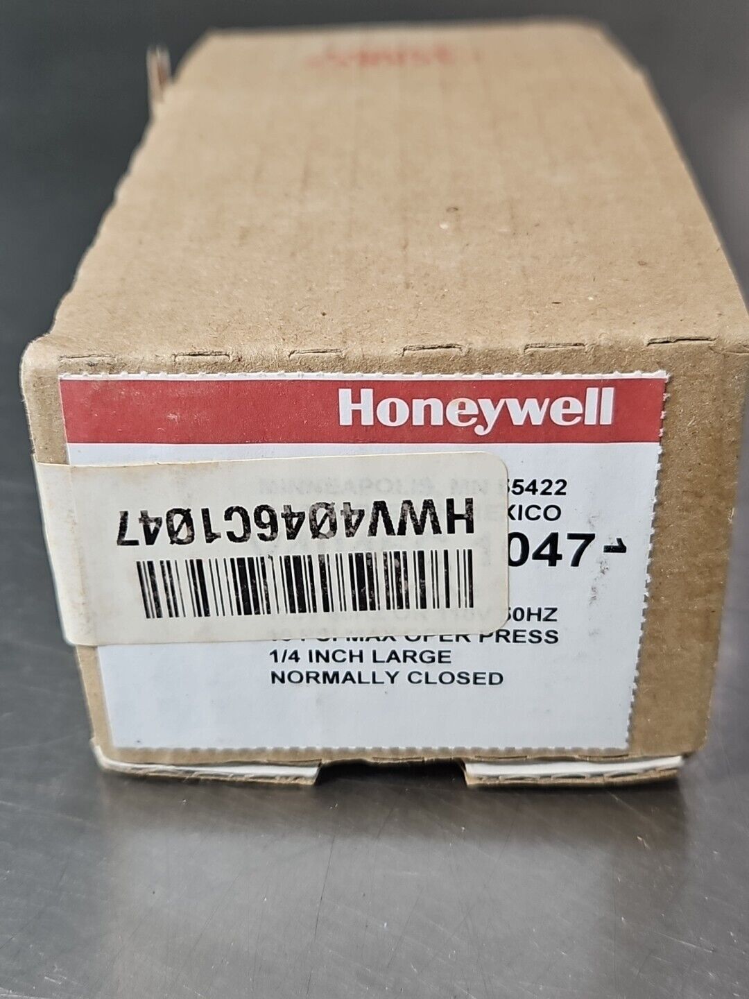 Honeywell  V4046C1047   gas valve                                         loc5B6