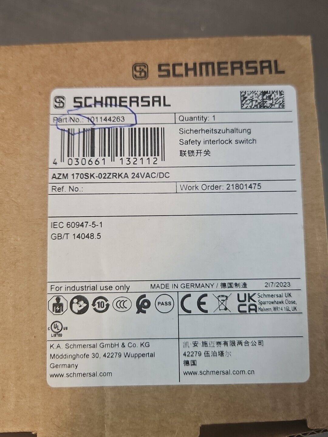 Schmersal AZM170SK-02ZRKA Power Interlock Switch 24V AC/DC                Loc4D4