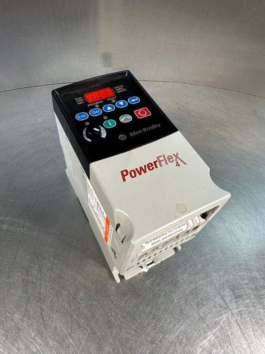 Allen Bradley PowerFlex4 22A-B2P3N104 3Ph 2.5Amps  (1C-02)