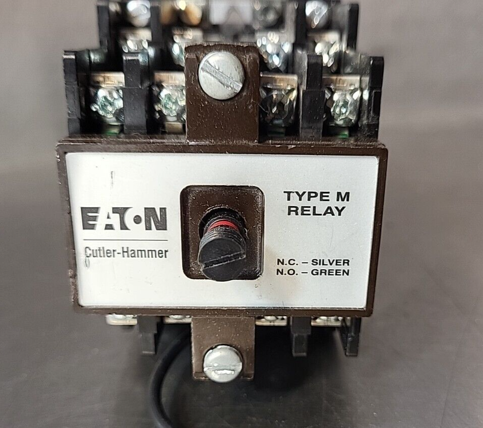 Eaton Cutler Hammer   D26MRD512   Type M Relay Serie A2 (BIN3.5.1)