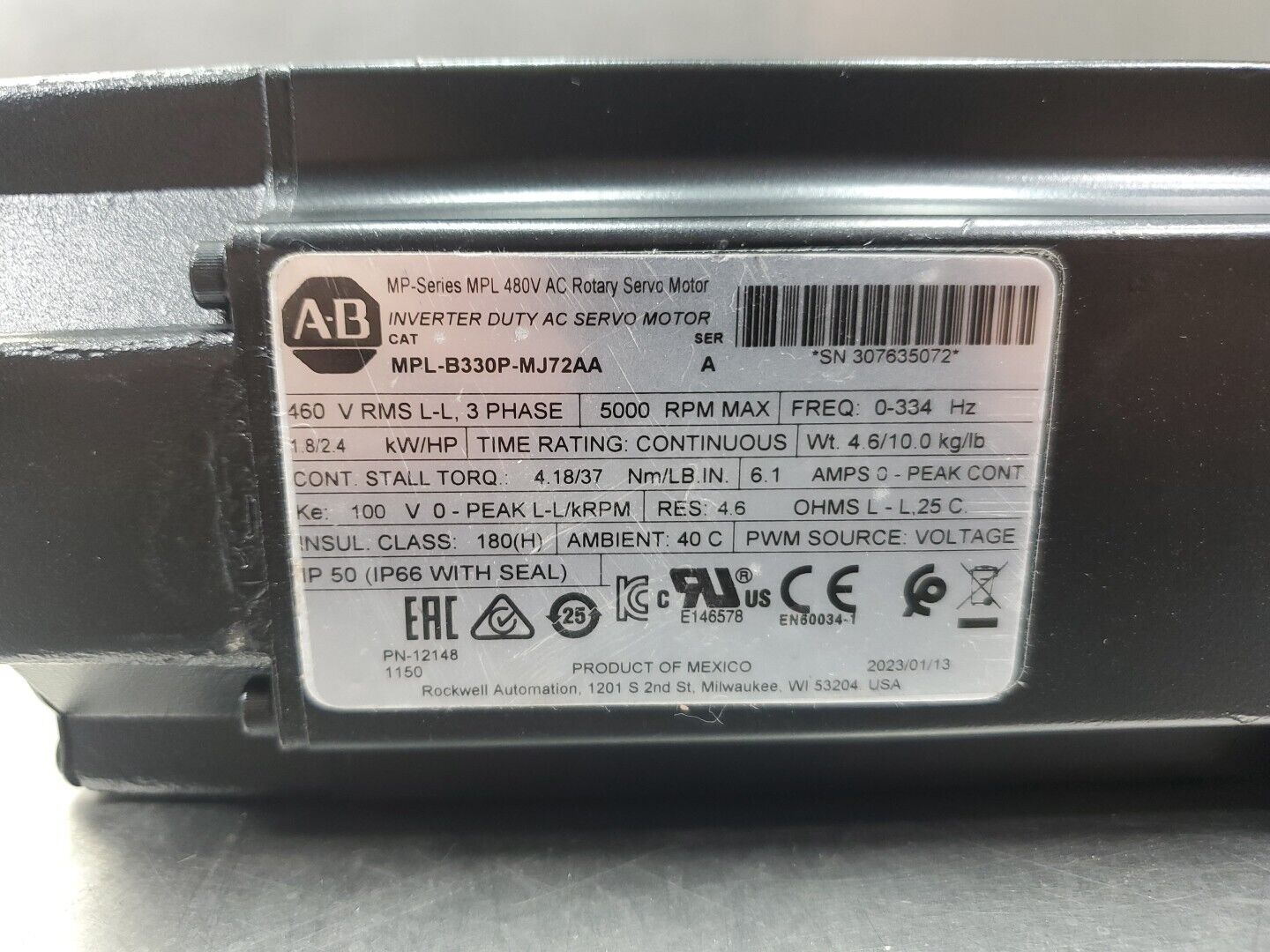 ALLEN BRADLEY MPL-B330P-MJ72AA MP-Series Rotary AC Servo Motor, 5000RPM.      1C