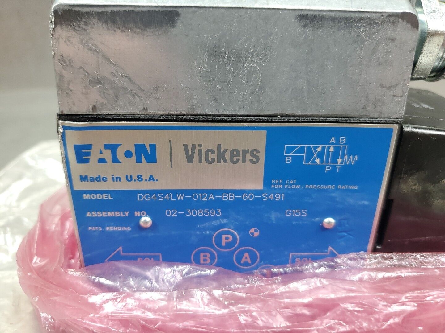 Eaton/VICKERS DG4S4LW-012A-BB-60-S491 DIRECTIONAL VALVE.                   6E-15