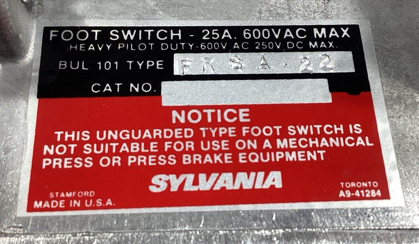 SYLVANIA BUL. 101 Foot Switch FRSA-22  600VAC 250VDC Max 25A       4D-4