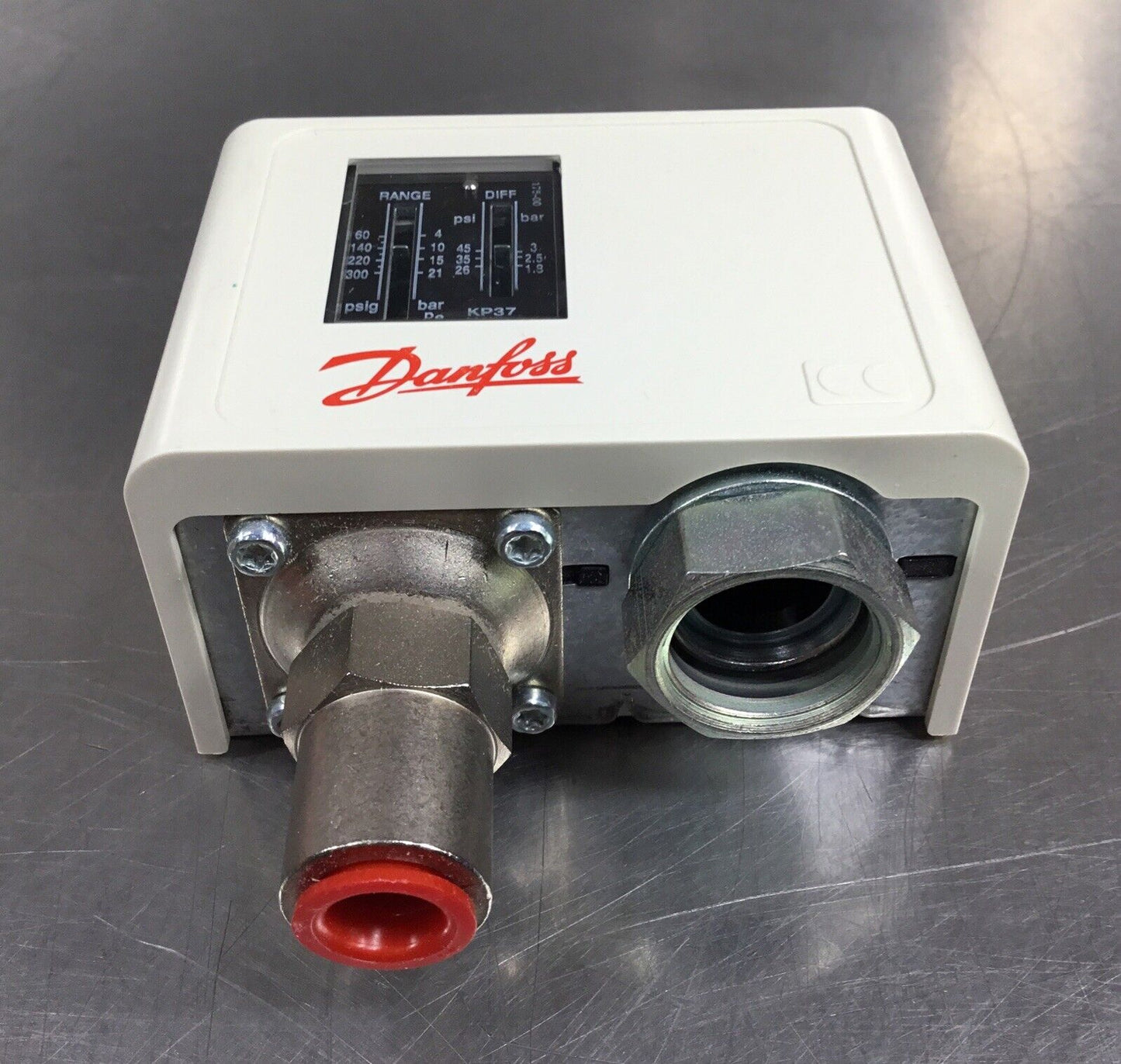 Danfoss Pressure Control  KP37  58-250 PSIG       5C-18