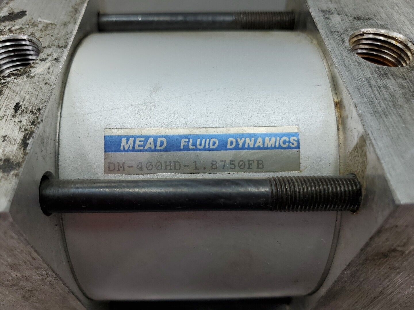 MEAD DM-400HD-1.8750FB Hydraulic Cylinder.                                    6E