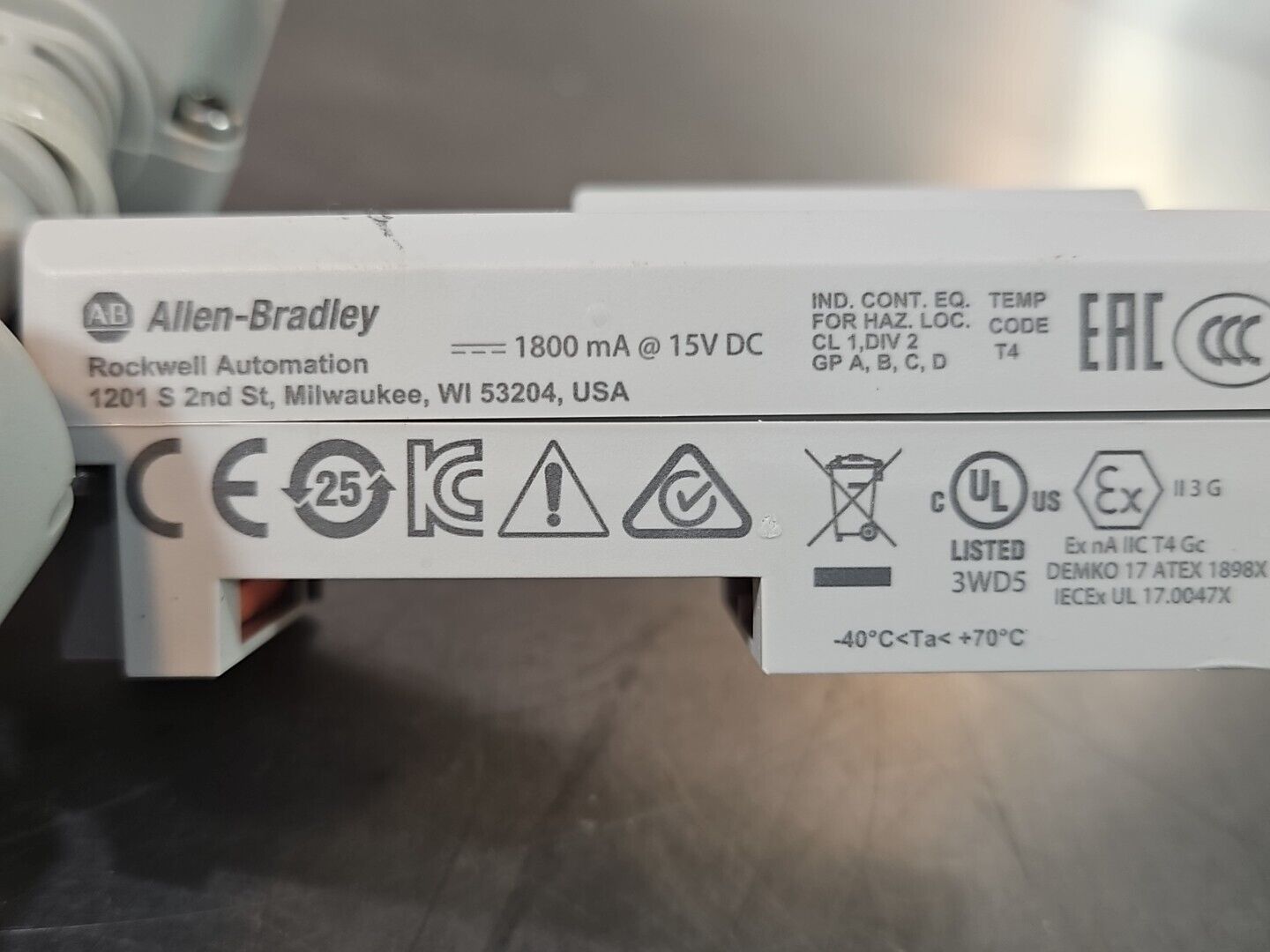 Allen-Bradley 5094-CE10 FLEX 5000 Interconnect Cable 1 Meter             Loc5D36