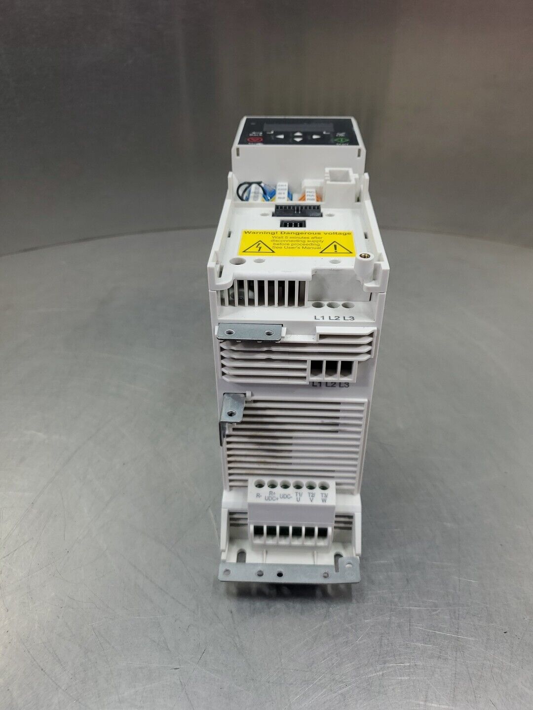 ABB ACS380-040S-05A6-4 Frequency Converter Drive, 480VAC (REFURB)          1E-02