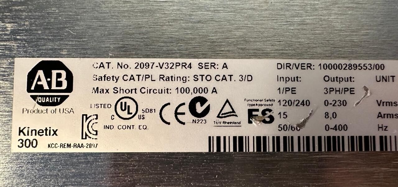 Allen Bradley Kinetix 300  2097-V32PR4 Ser. A Servo Drive (1D-03)