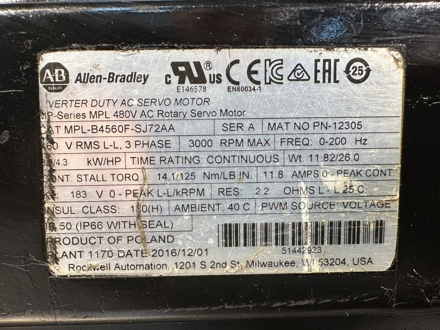 Allen-Bradley AC Servo Motor MPL-B4560F-SJ72AA Ser.A 3000 RPM      (1E-32)