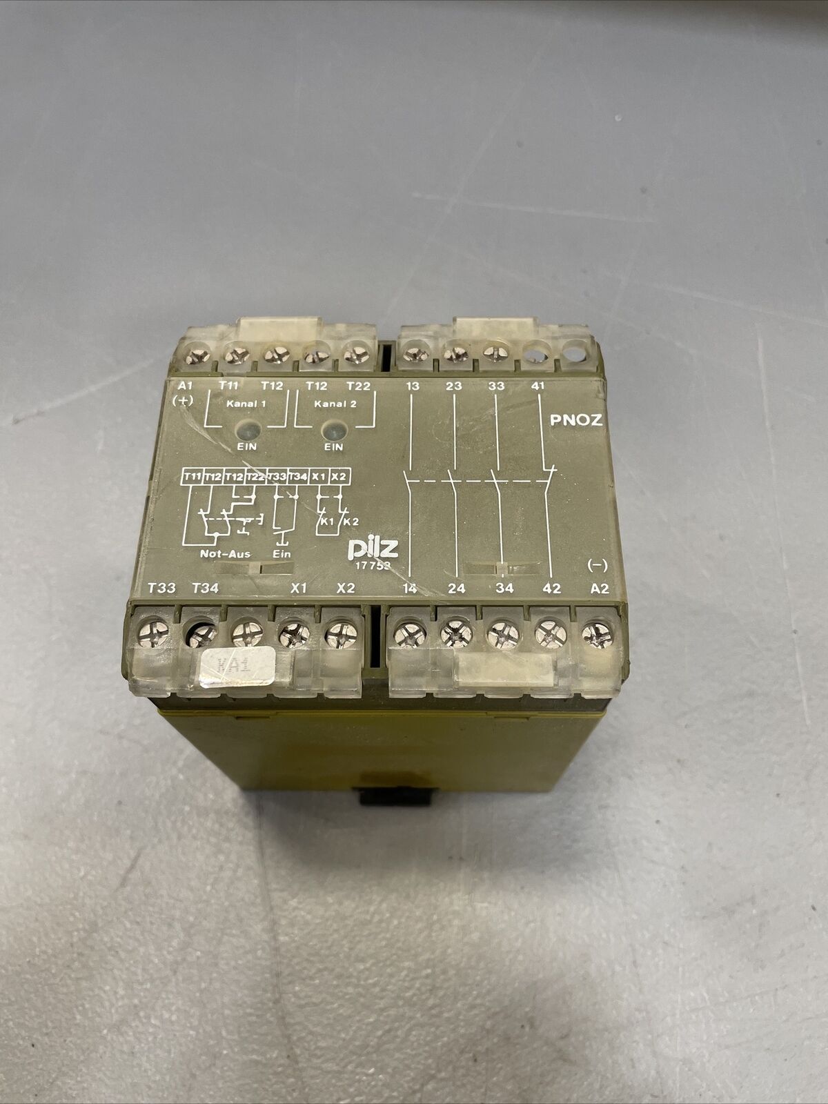 Pilz 17753 PNOZ 24VDC 3S 10 Isolation Safety Relay 2B