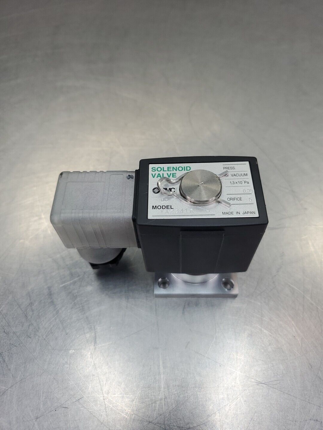 SMC VX2341R 24VDC Solenoid Valve.                                          6D-25